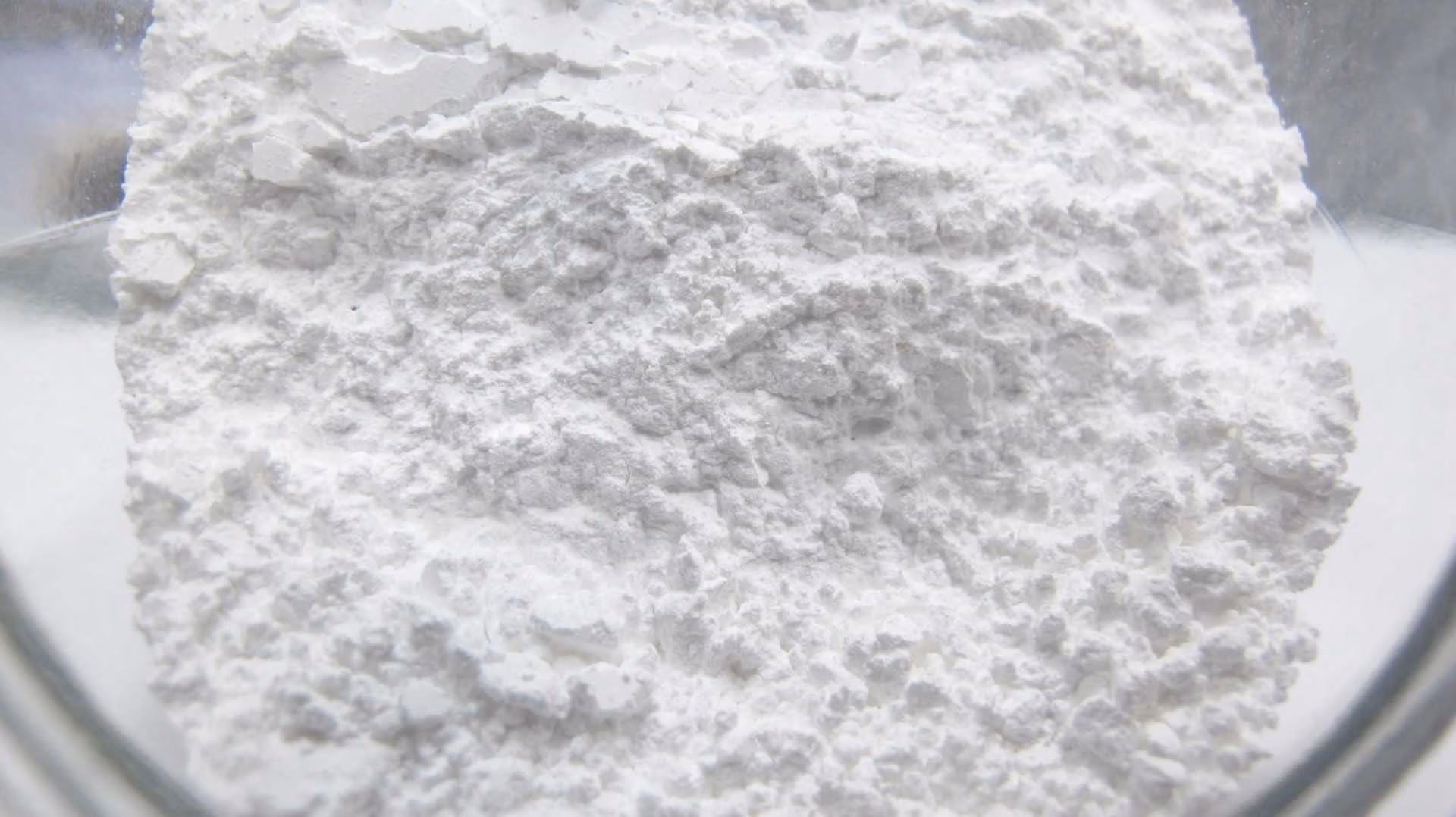 Aluminum oxide powder for grinding
