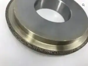宏崴實業客製化鑽石滾輪（Rotary Dresser）高精度成型修整幾何規格特寫