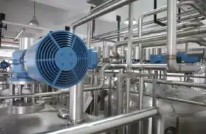 宏崴實業提供全系列工業級客製化 PCD 與 PCBN 精密車刀，助大廠產線在高速車削下實現極致良率與超長刀具壽命